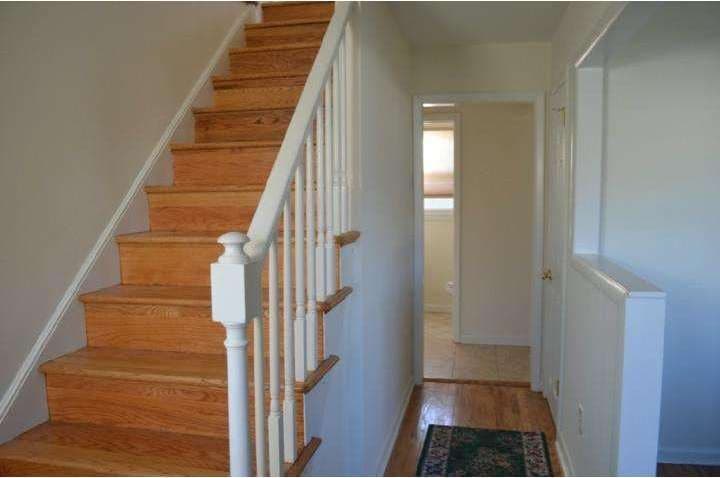 404 Sir Galahad Dr, Brookhaven, PA 19015 - photo 1