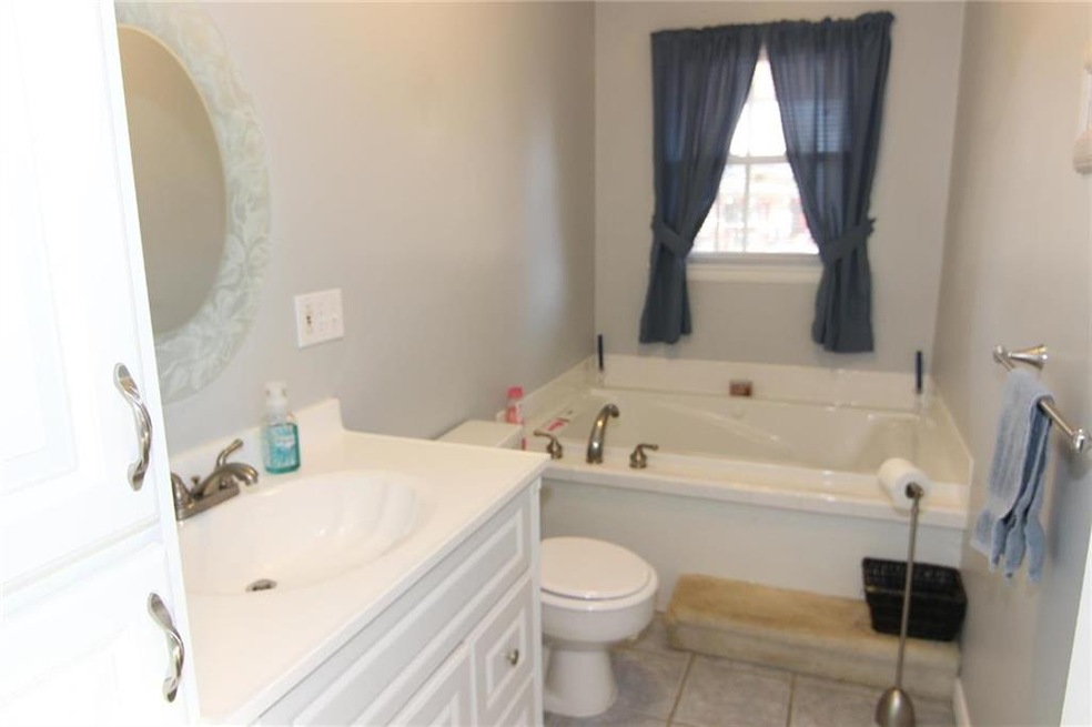 6816 Larsen Ln, Shawnee, KS 66203 - photo 1