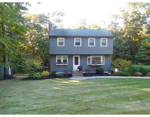 3 Farm St, Medway, MA 02053 - photo 1