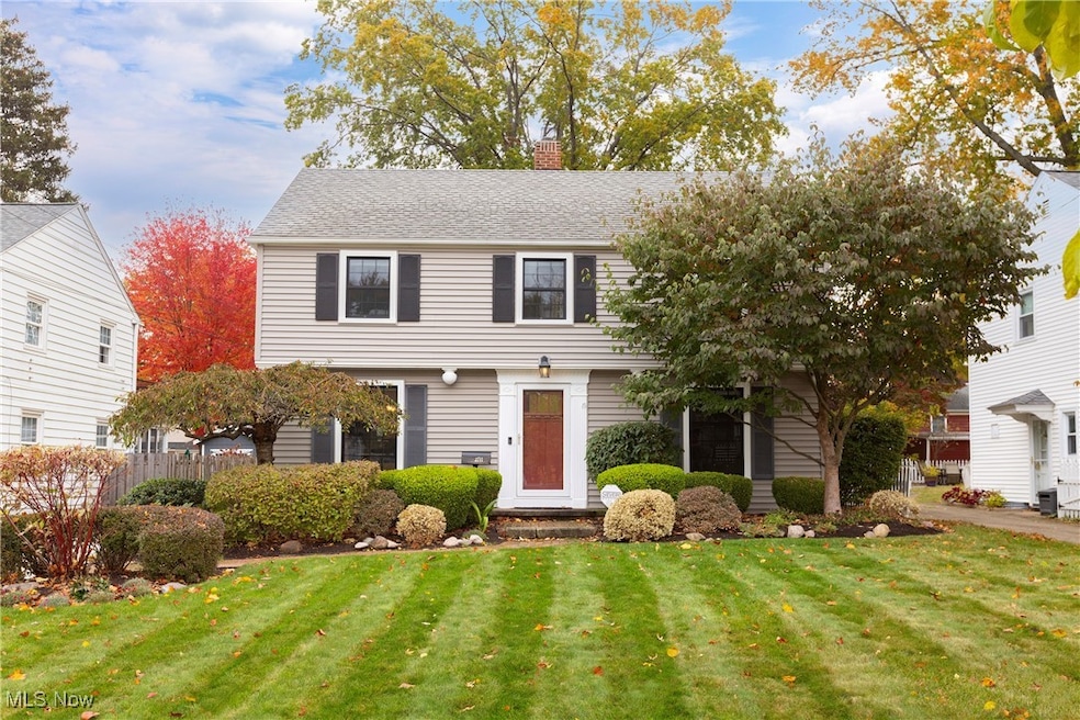 2711 Hampton Rd, Rocky River, OH 44116 - photo 1