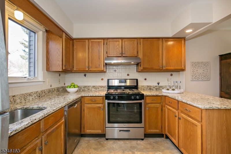 26 Chestnut Ct, High Bridge, NJ 08829 - photo 1