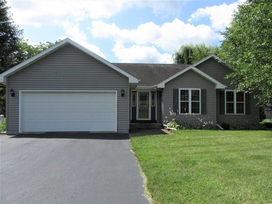 2303 W Happy Hollow Rd, Janesville, WI 53546 - photo 1