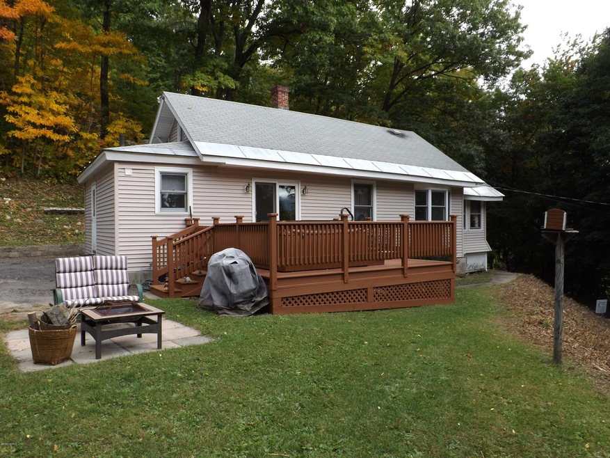 209 Veazie St, North Adams, MA 01247 - photo 1