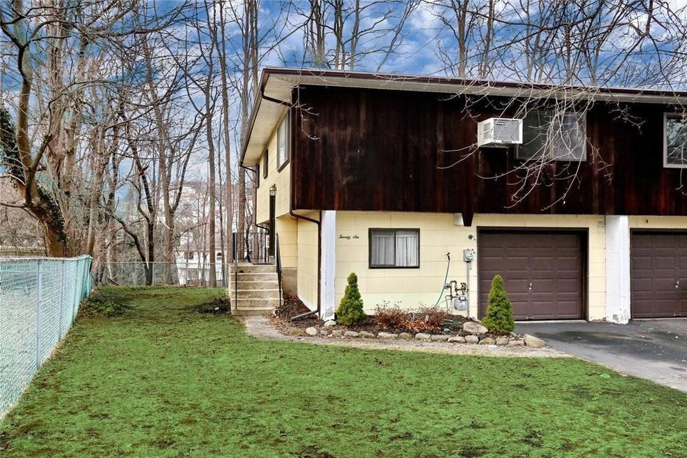 26 Phyllis Dr, Pomona, NY 10970 - photo 1