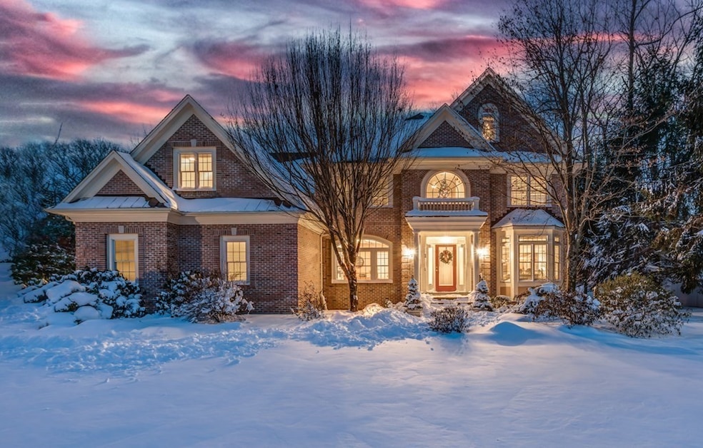 1 Hemlock Ln, Franklin, MA 02038 - photo 1