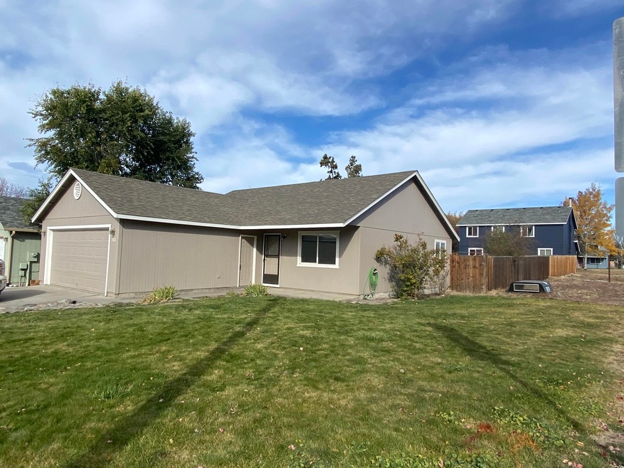 3113 SW Metolius Place, Redmond, OR 97756 - photo 1