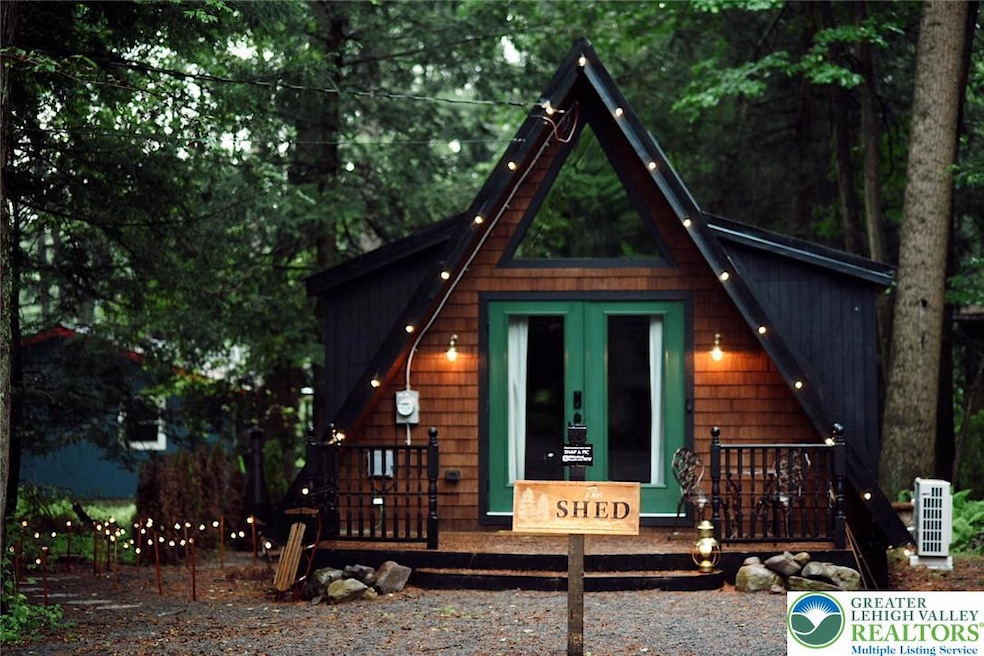 310 Anthony Ln, Pocono Pines, PA 18350 - photo 1