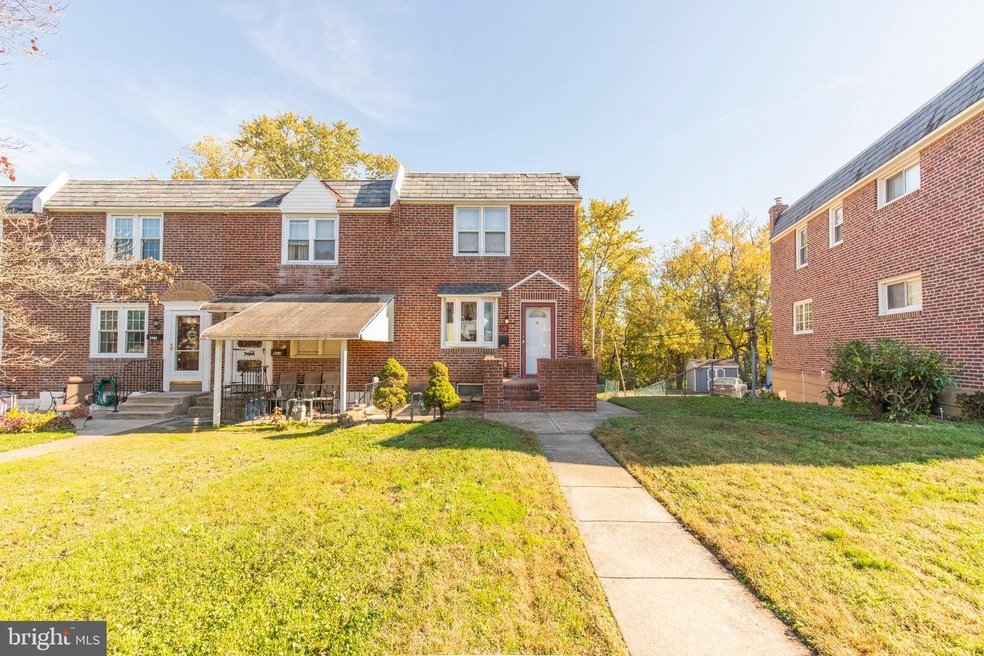 821 Crescent Dr, Glenolden, PA 19036 - photo 1