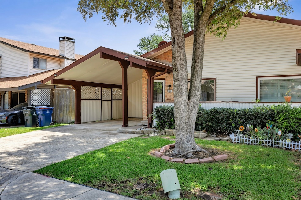 For Sale $159,500 • Co-Listing Agent