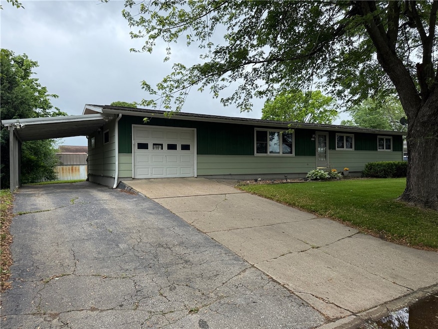 For Sale $215,000 • Co-Listing Agent