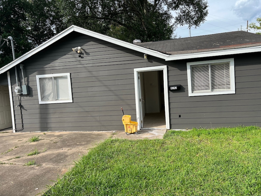 For Rent $1,250/month