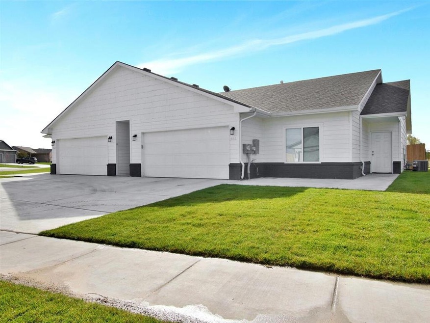 461 S Longbranch Dr unit 463 S Longbranch Dr, Maize, KS 67101 - photo 1