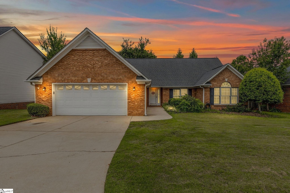 16 Arbours Ln W, Moore, SC 29369 - photo 1