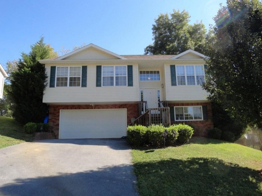 4 Taylor Ridge Ct, Johnson City, TN 37601 - photo 1