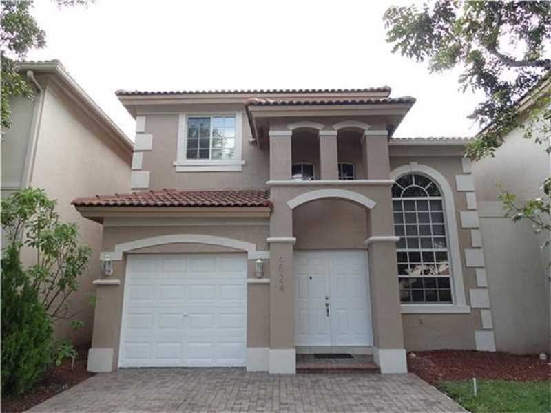 6824 NW 107th Place, Doral, FL 33178 - photo 1