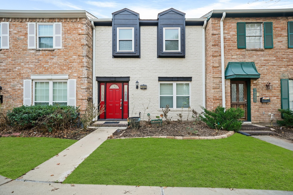 14363 Lost Meadow Ln, Houston, TX 77079 - photo 1