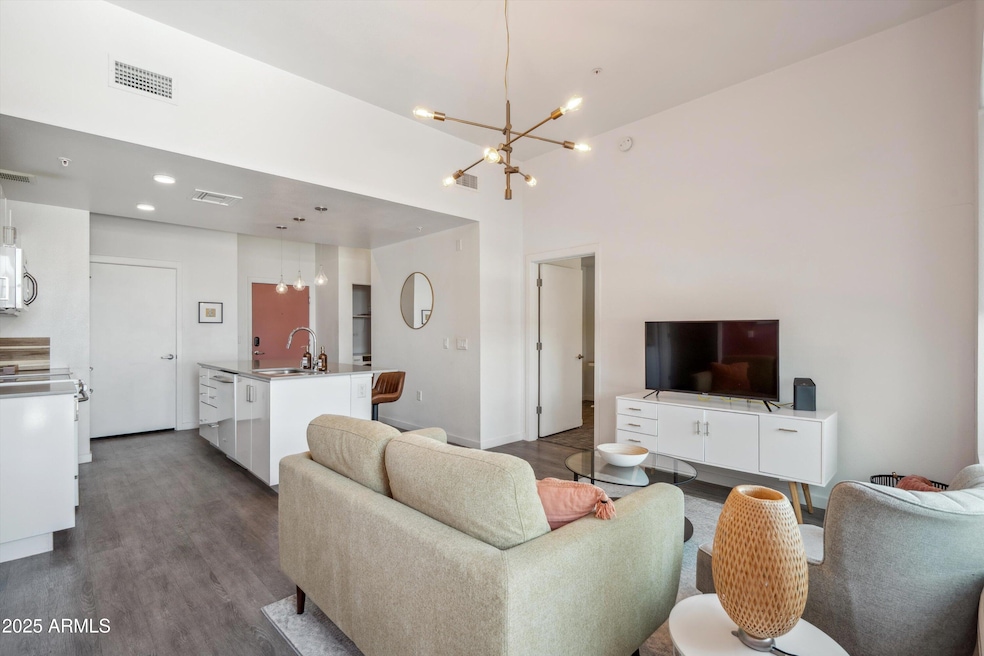 12-Living Room