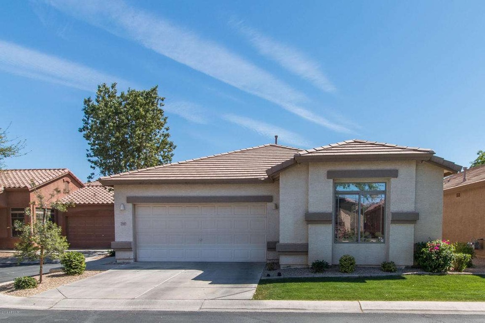 01) FRONT OF HOME