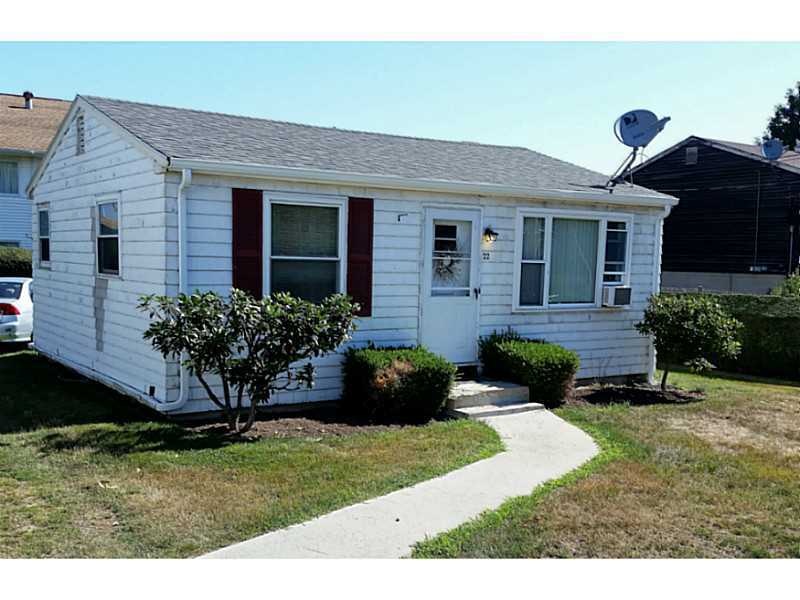 22 Forest Ave, Middletown, RI 02842 - photo 1