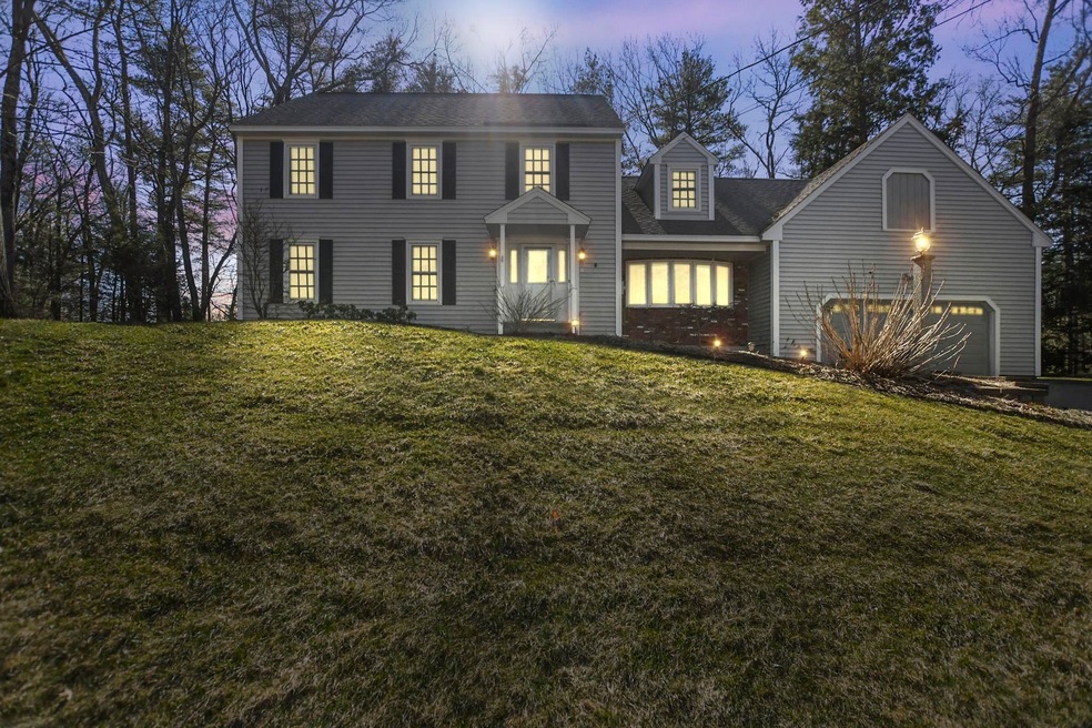 6 Cathedral Cir, Nashua, NH 03063 - photo 1