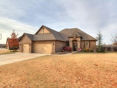 805 Ryan Rd, Moore, OK 73160 - photo 1