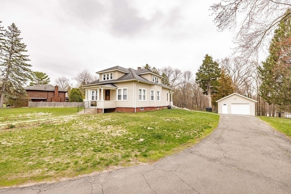 695 Amostown Rd, West Springfield, MA 01089 - photo 1