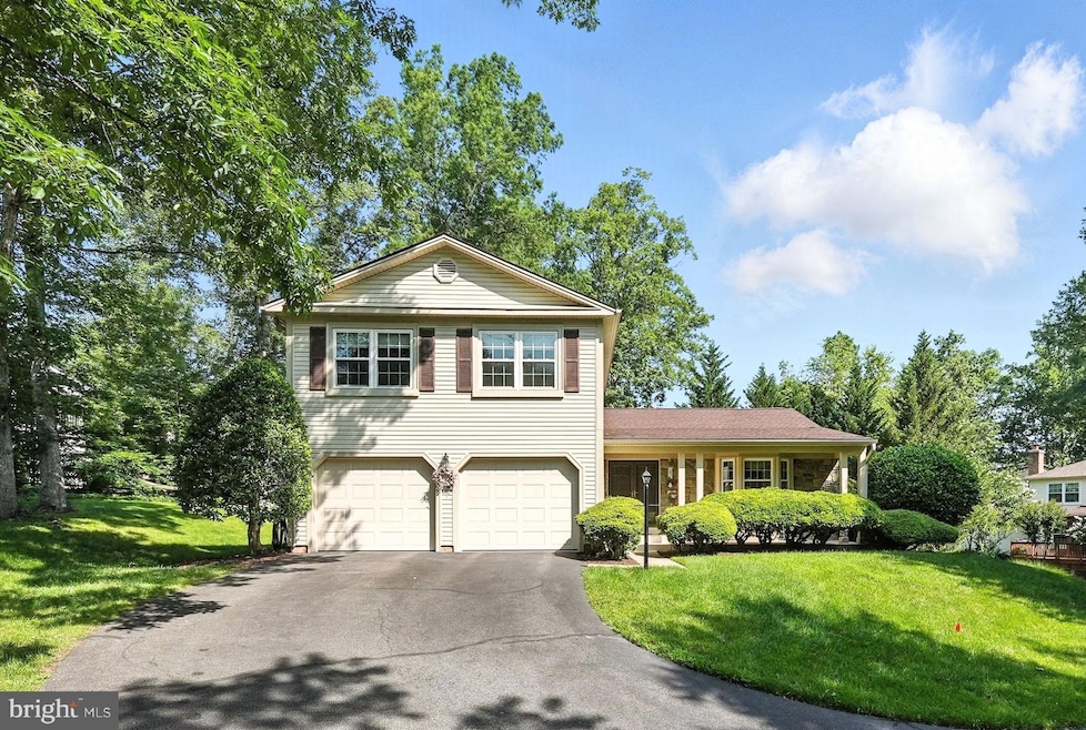 3382 Flint Hill Place, Woodbridge, VA 22192 - photo 1