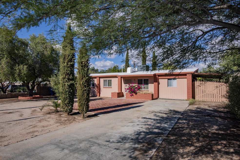 5009 E 18th St, Tucson, AZ 85711 - photo 1