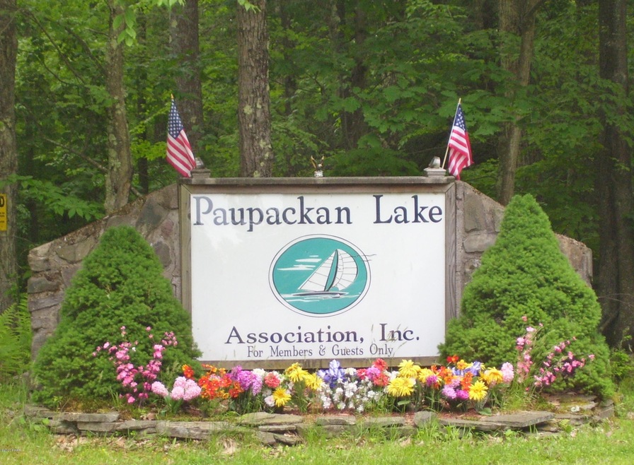 157 Sheridan Rd, Hawley, PA 18428 - photo 1