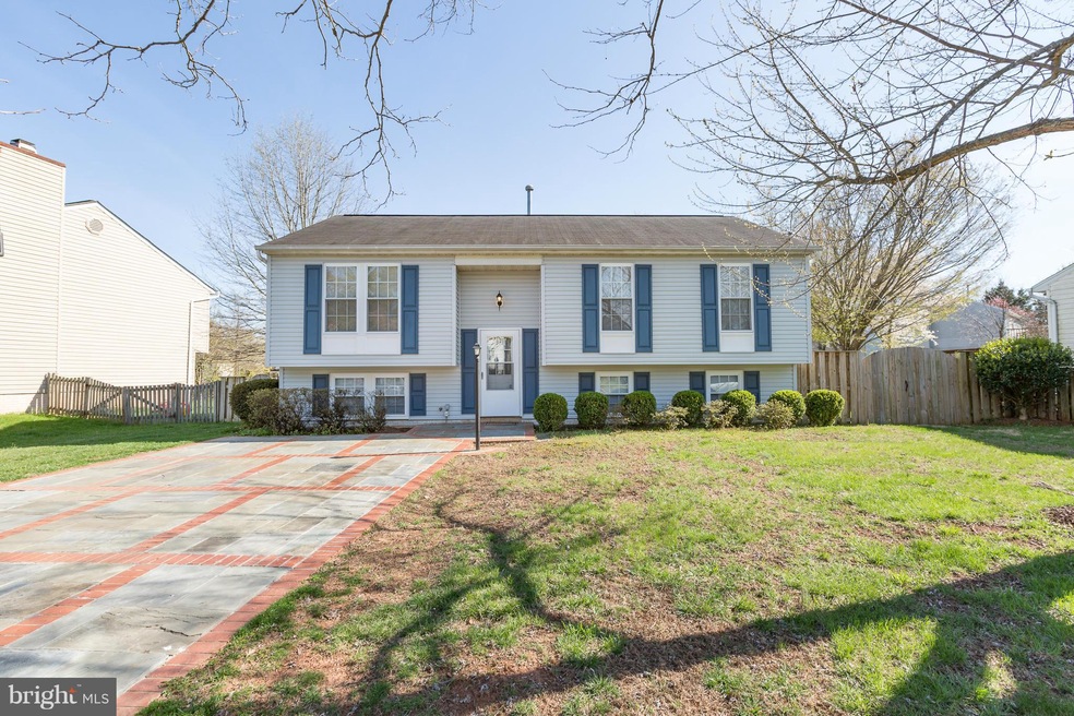 9427 Sudley Manor Dr, Manassas, VA 20109 - photo 1