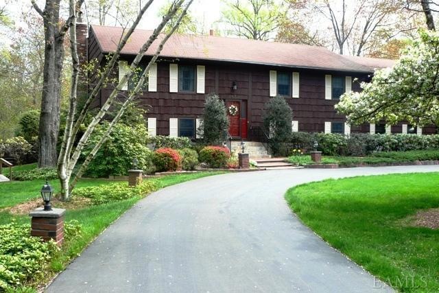 2672 Dunning Dr, Yorktown Heights, NY 10598 - photo 1