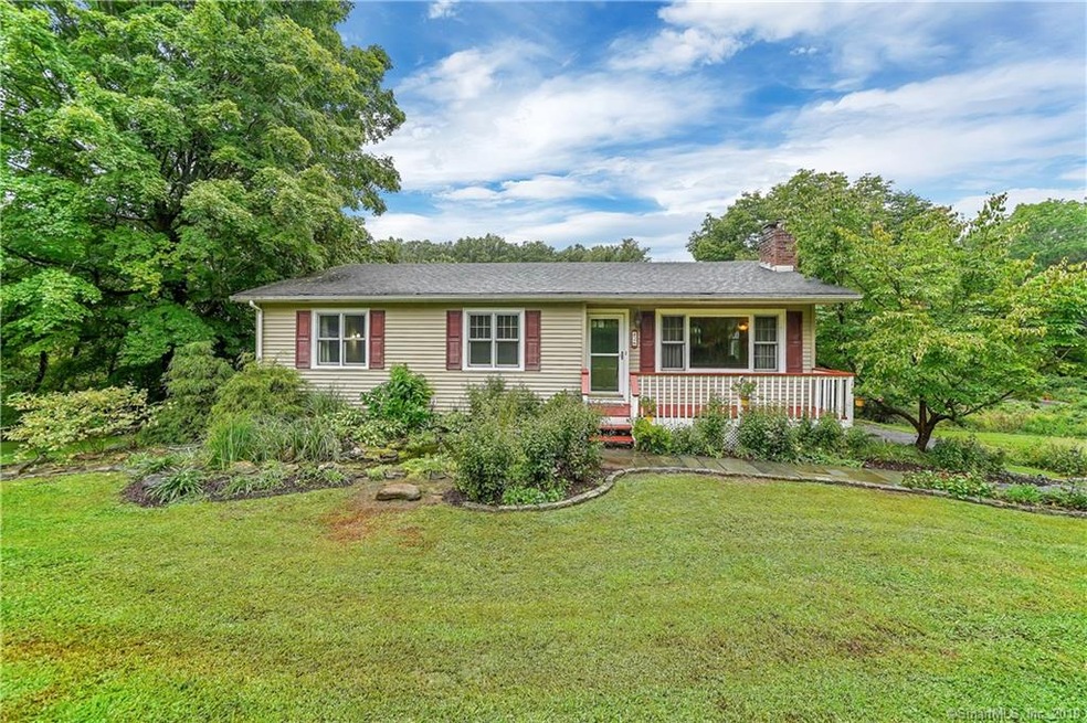 2 Scodon Dr, Ridgefield, CT 06877 - photo 1