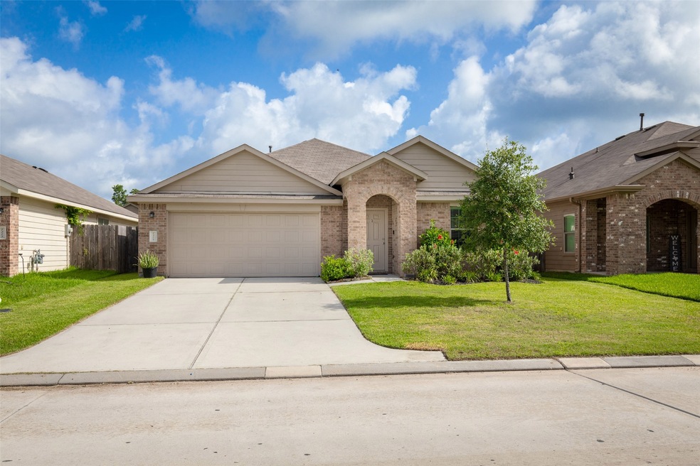 7254 Basque Country Dr, Magnolia, TX 77354 - photo 1