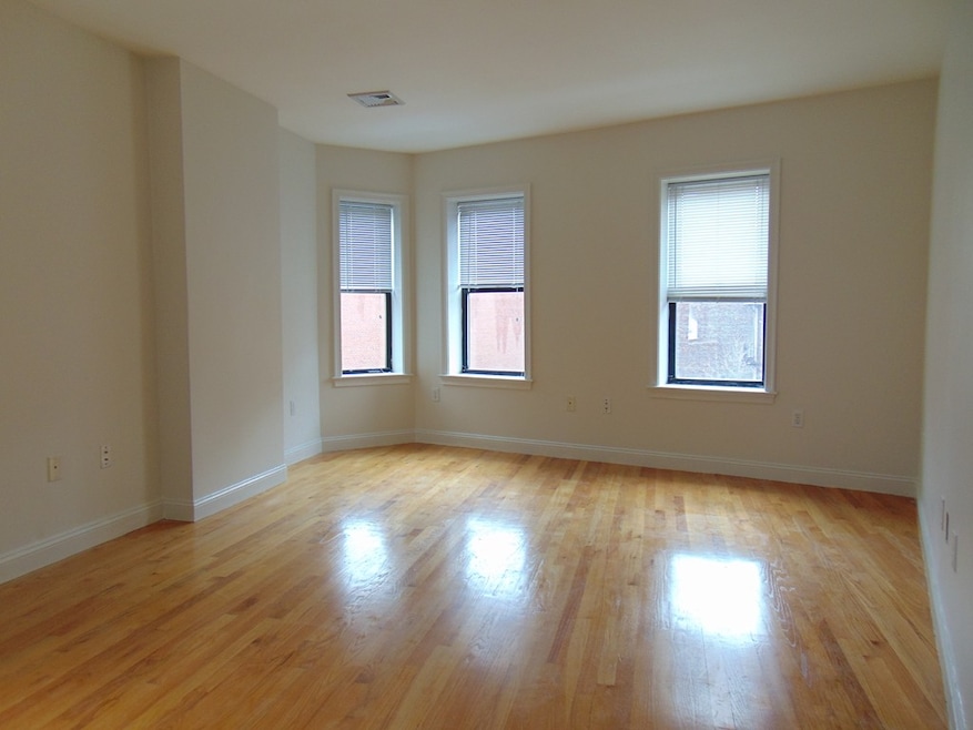 21 Charter St unit Suite: 401, Boston, MA 02113 - photo 1