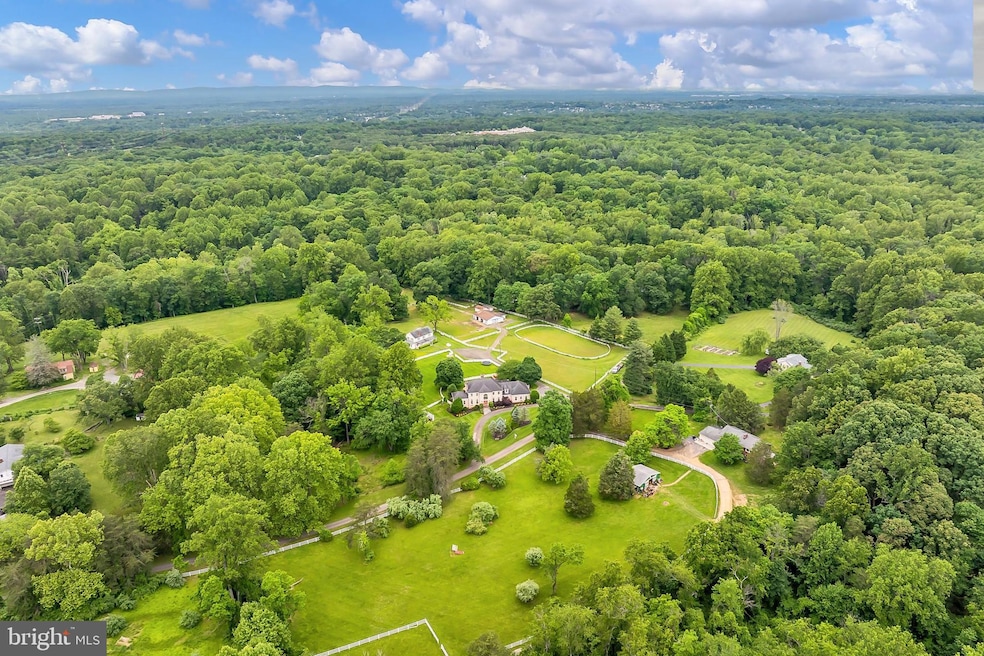 13310 Compton Rd, Clifton, VA 20124 - photo 1