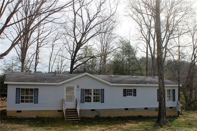 275 Carolina Cir, Hendersonville, NC 28792 - photo 1