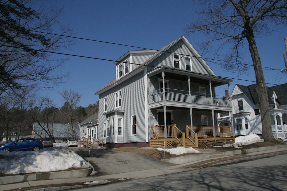 373 Spring St, Saint Johnsbury, VT 05819 - photo 1