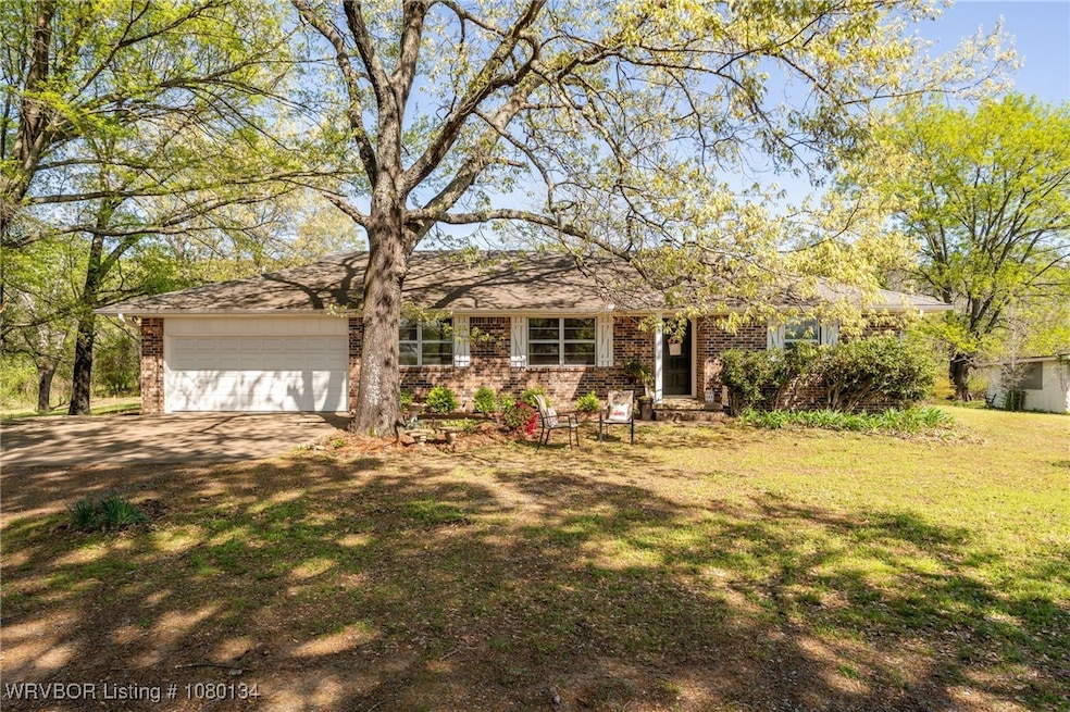 3032 King Dr, Mulberry, AR 72947 - photo 1