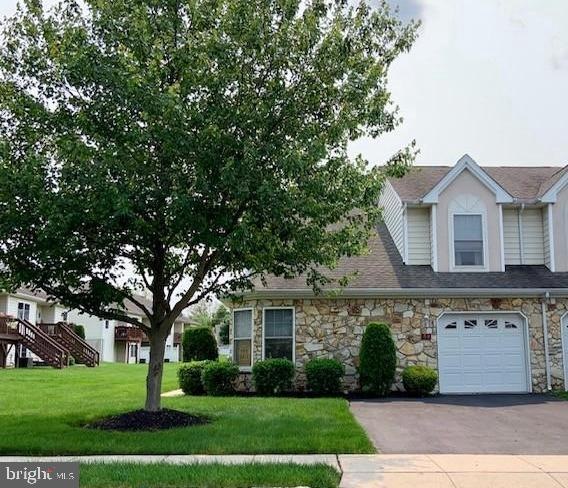 58 Ashley Dr, Warminster, PA 18974 - photo 1