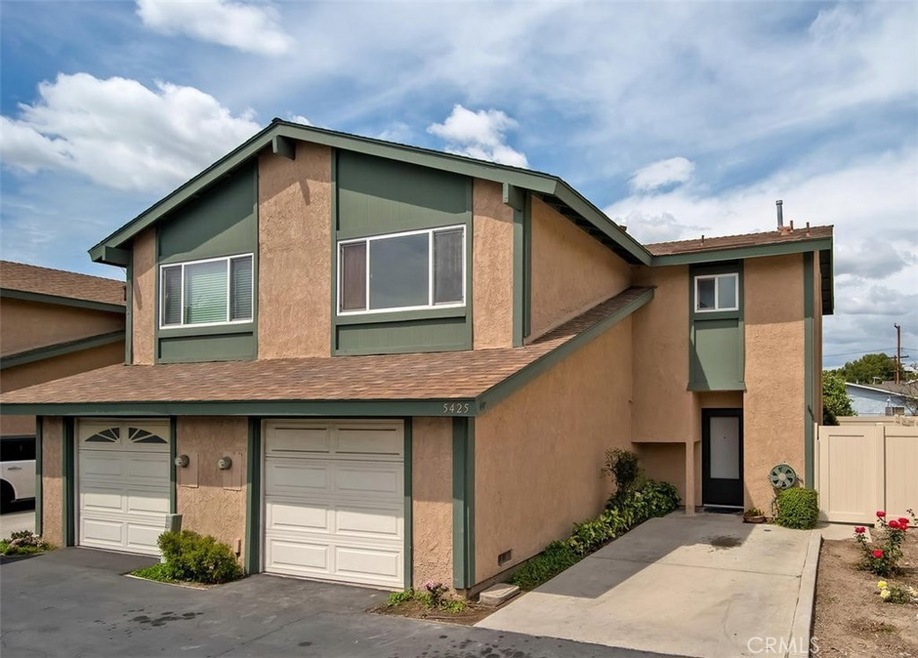 5425 Villa Way unit 24, Cypress, CA 90630 - photo 1