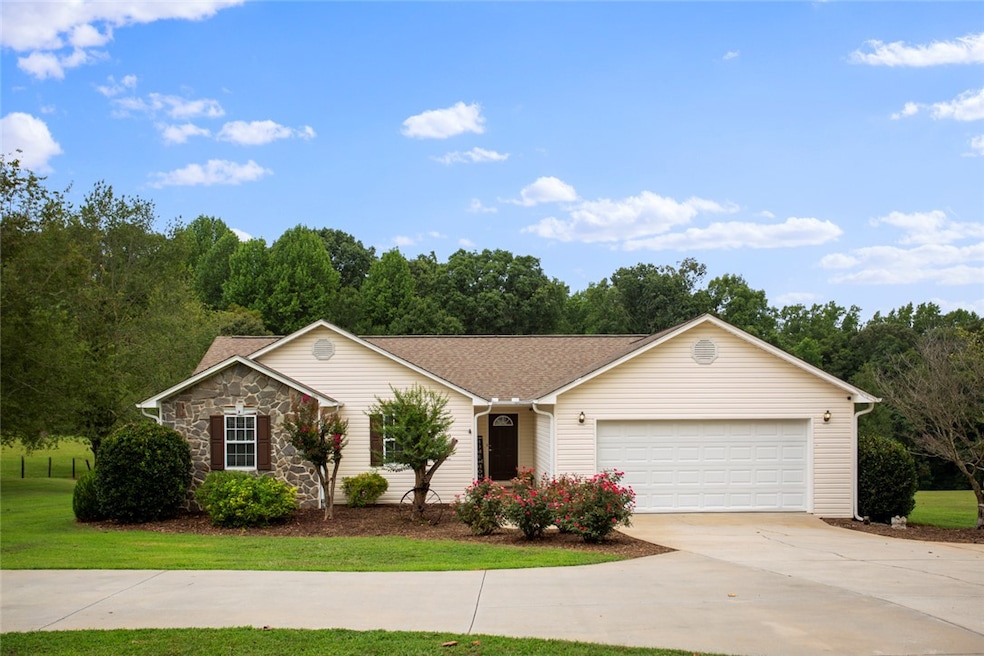 Under Contract $389,000