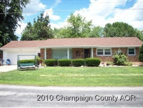 210 E Overton St, Tuscola, IL 61953 - photo 1
