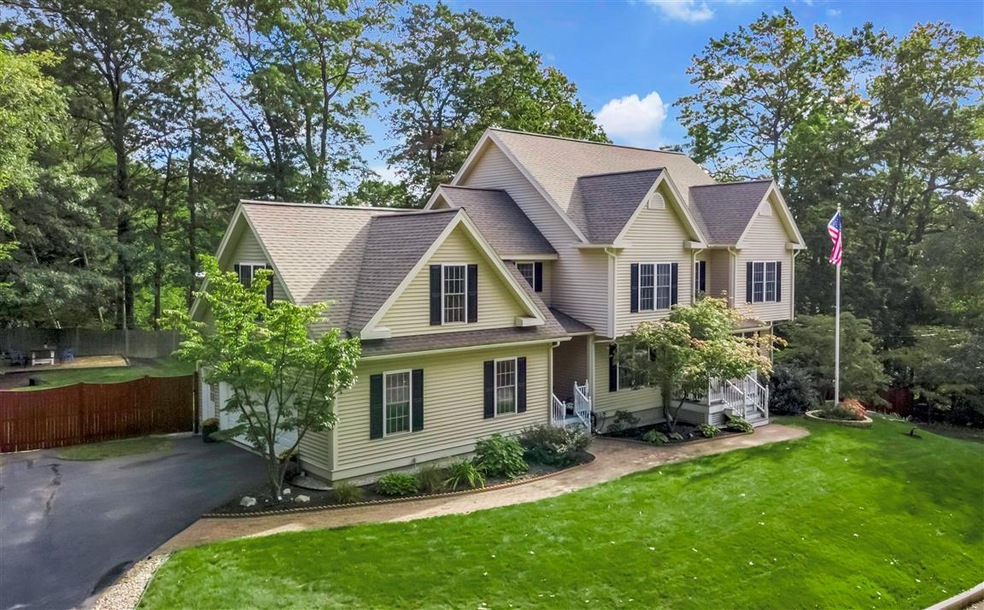 40 Highcrest Rd, Manchester, NH 03104 - photo 1