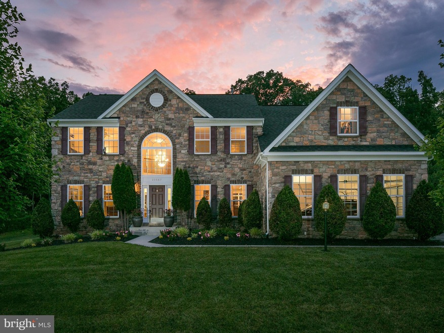 22587 Forest View Ct, Ashburn, VA 20148 - photo 1