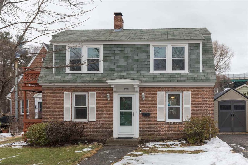 690 Kearsarge Way, Portsmouth, NH 03801 - photo 1