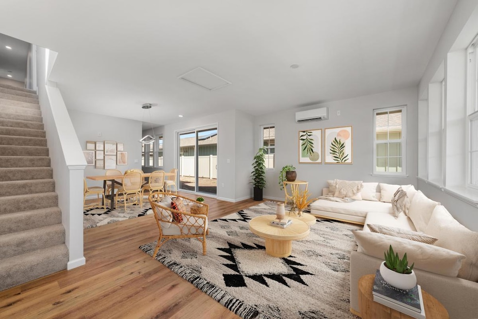 For Sale $1,122,000 • Co-Listing Agent