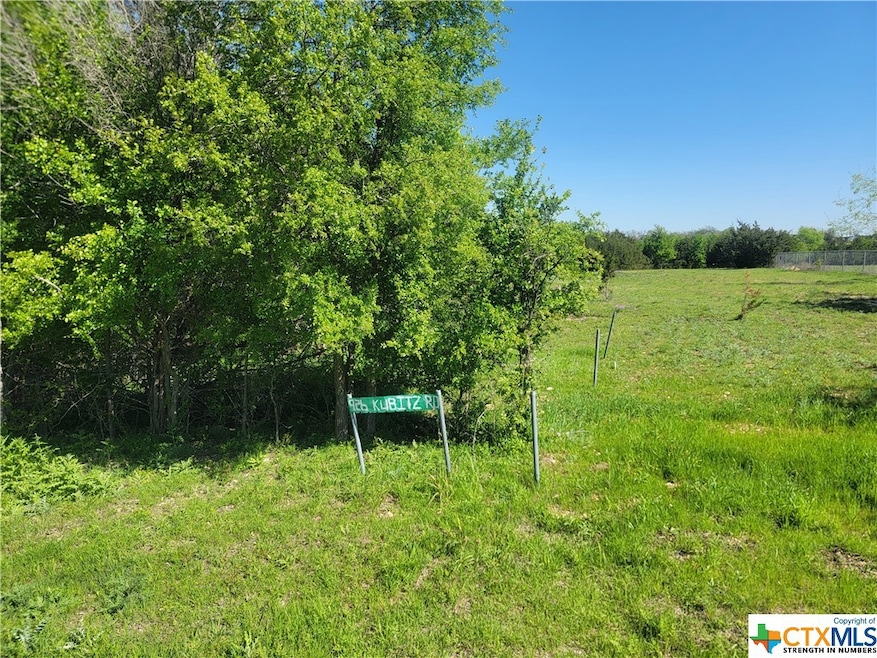 926 W Kubitz Rd, Copperas Cove, TX 76522 - photo 1