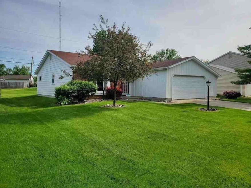 2906 Wane Ln, Fort Wayne, IN 46808 - photo 1