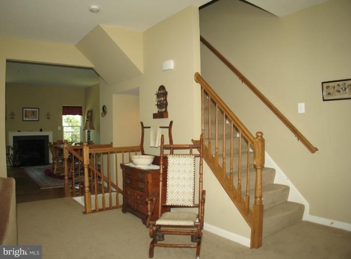 151 Oxbow Dr, Strasburg, VA 22657 - photo 1