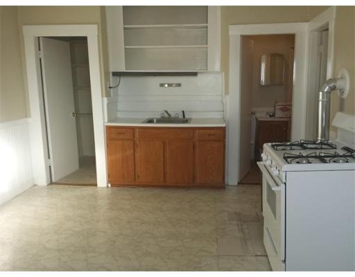 107 Ames St unit 5, Brockton, MA 02302 - photo 1